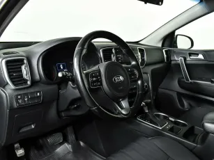 Kia  11