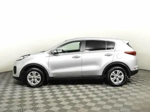 Kia  3