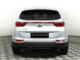 Kia  6