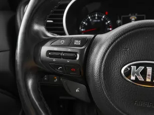 Kia  11