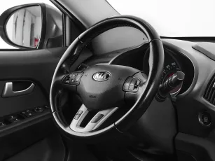 Kia  10