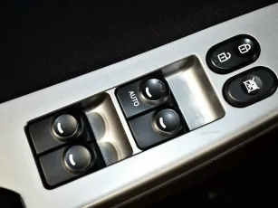 Hyundai  13