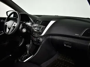 Hyundai  7