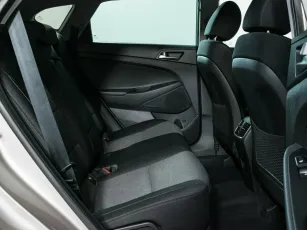Hyundai  12