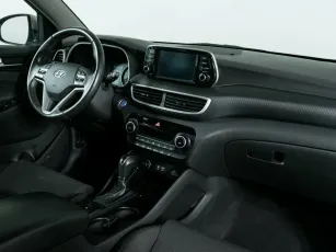 Hyundai  6