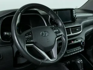 Hyundai  7