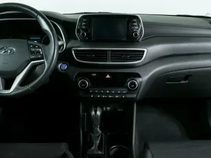 Hyundai  8