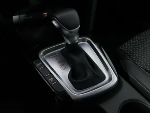 Kia  11