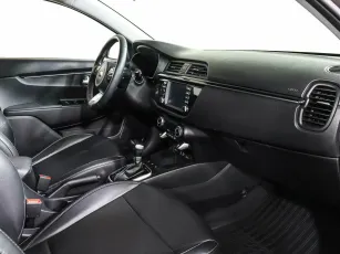 Kia  8