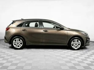 Kia  4