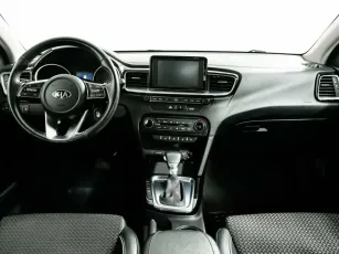Kia  8