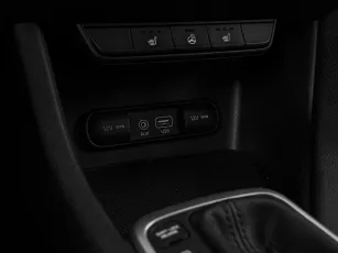 Kia  16