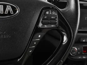 Kia  12