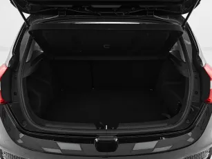 Kia  23