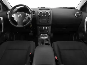Nissan  8