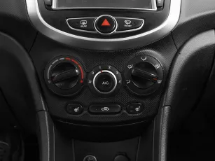 Hyundai  13