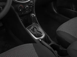 Hyundai  16