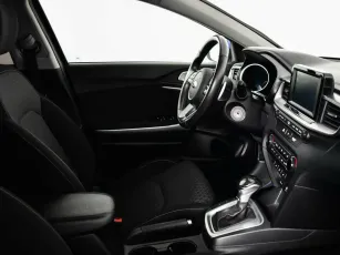 Kia  7