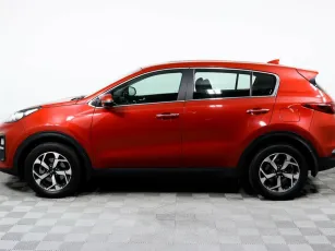 Kia  3