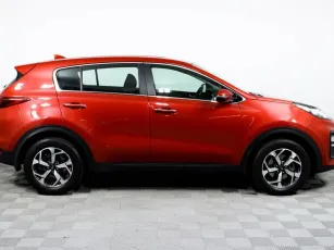 Kia  4