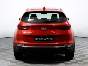 Kia  6