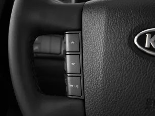 Kia  11