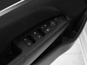 Hyundai  11