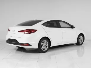 Hyundai  6