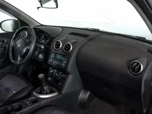 Nissan  7