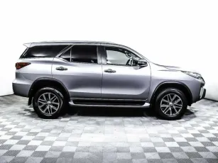 Toyota  4