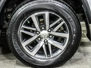 Toyota  8
