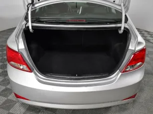 Hyundai  11