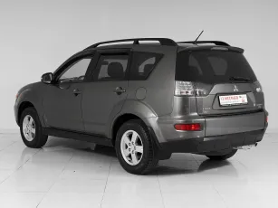 Mitsubishi  4