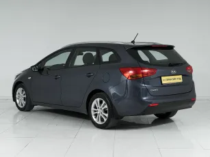 Kia  4