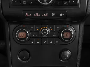 Nissan  12