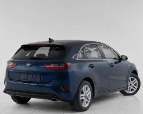 Kia  6