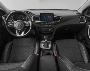 Kia  8