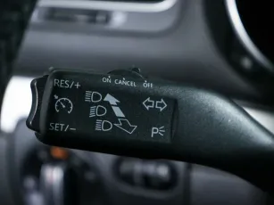 Volkswagen  9