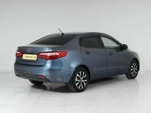 Kia  6
