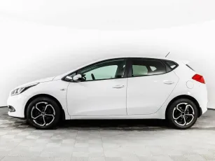 Kia  3