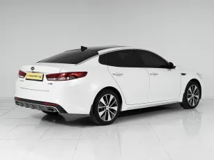 Kia  6