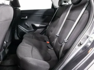 Kia  10