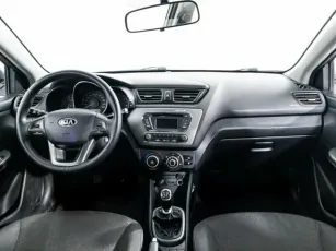 Kia  6