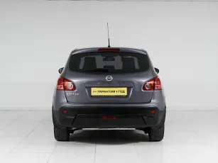 Nissan  5