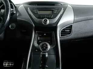Hyundai  10