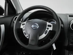 Nissan  10