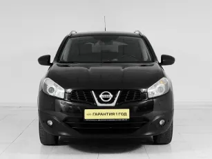 Nissan  2