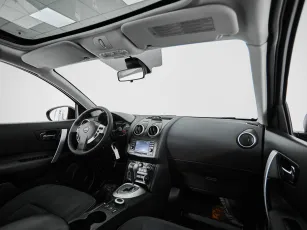 Nissan  9