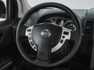 Nissan  10