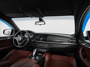BMW  9